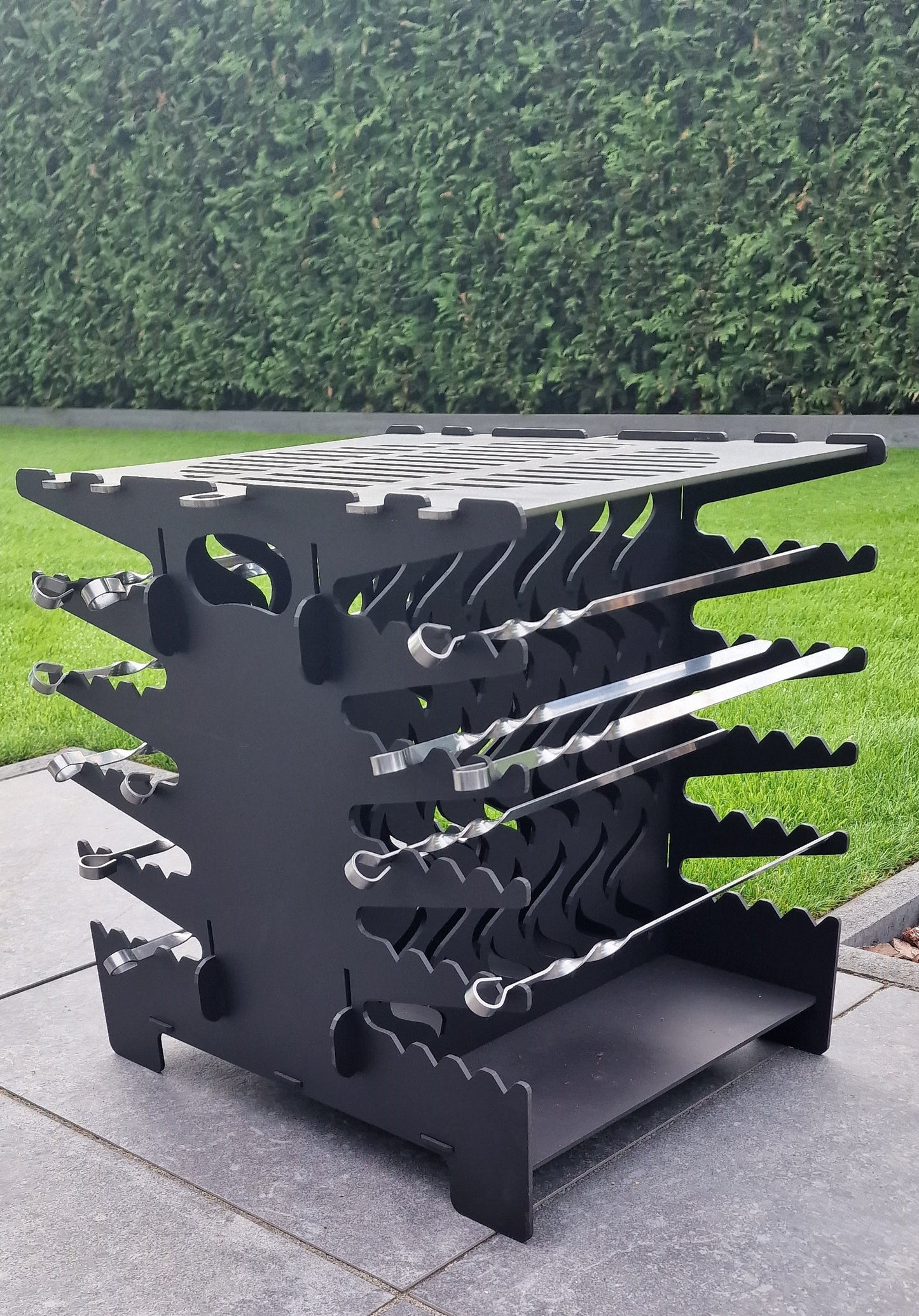 Vertikalgrill MASSIV aus 4mm Stahl
